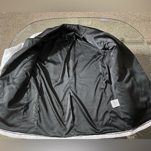 Chanel 2022 SS Jacket - Picture 6 of 16